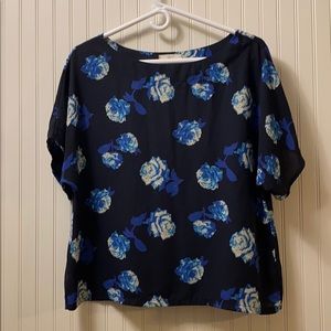 Le Lis Blue Rose Top